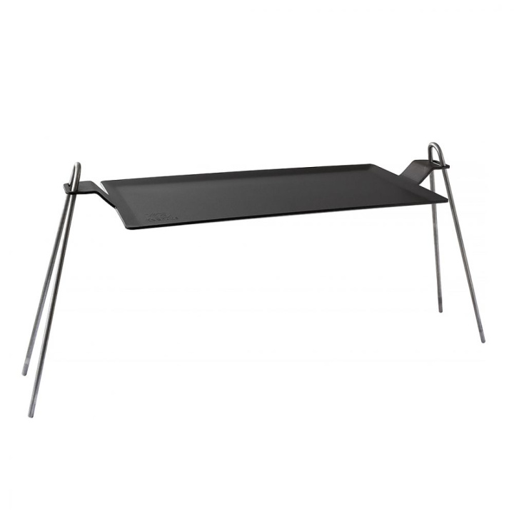 Pakke med stegebord 63x27 og bålstativ i gruppen hos Kockums Jernverk AB (SET0029)