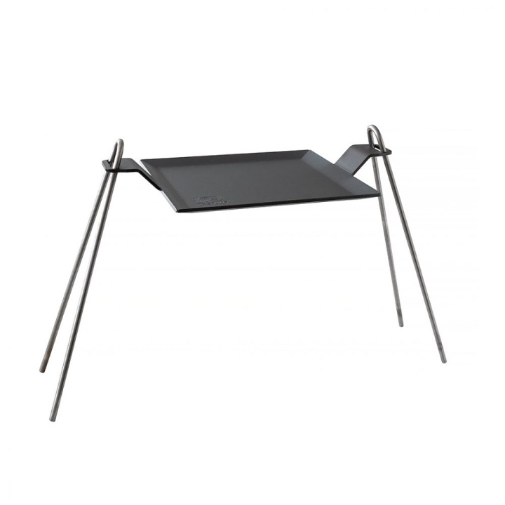 Pakke med stegebord 40x27 og bålstativ i gruppen hos Kockums Jernverk AB (SET0032)